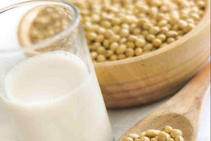 Người bệnh ung thư có nên tránh đậu nành?