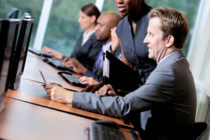 Giao dịch khối ngoại ngày 4/5: Khối ngoại bán ròng hơn 125 tỷ đồng, thấp nhất trong gần 1 tháng