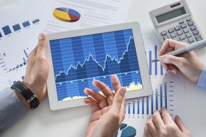 Cổ phiếu cần quan tâm ngày 13/11