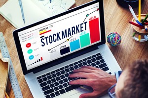 Tranh thủ thị trường hồi phục, khối ngoại bán ròng gần 720 tỷ đồng trong phiên 9/10