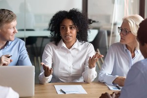 Giao dịch chứng khoán khối ngoại tuần 8-12/1: Gom mạnh cổ phiếu ngân hàng, vẫn bán ròng hơn 610 tỷ đồng