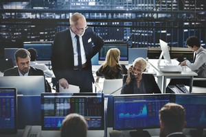 Giao dịch chứng khoán khối ngoại tuần 13-17/11: Cổ phiếu MWG bị bán ròng tới 1.013 tỷ đồng chỉ trong 3 tuần