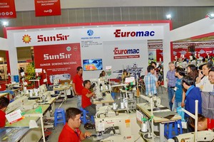 Triển lãm quốc tế về ngành công nghiệp dệt may và nguyên phụ liệu tại Việt Nam thu hút hơn 400 đơn vị tham gia