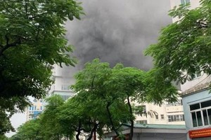 Hà Nội: Lại xảy ra cháy lớn ở Núi Trúc
