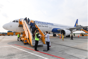 Vietnam Airlines, Vietravel Airlines tạm dừng khai thác và thay đổi chuyến bay do ảnh hưởng bão Noru