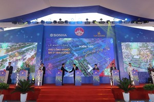 Nghi thức bấm nút khởi công khu công nghiệp SHI IP Tam Dương.