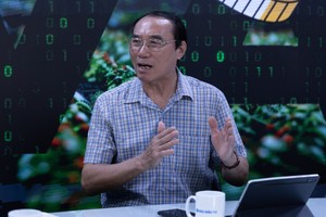 Ông Nguyễn Văn Phụng, nguyên Vụ trưởng Vụ quản lý Thuế Doanh nghiệp lớn Tổng cục Thuế tại tọa đàm “ Sửa thuế để thúc đẩy hoạt động doanh nghiệp phân bón ” do Báo Đầu tư tổ chức ngày 14/6. Ảnh Dũng Minh