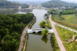 LAMORI Resort & Spa giữa thiên nhiên hùng vĩ.