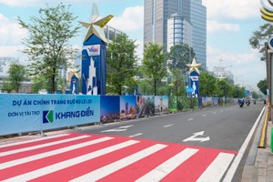 Dự án chỉnh trang làm mới tuyến đường Lê Lợi được Công ty cổ phần Đầu tư và Kinh doanh nhà Khang Điền hoàn tất đúng dịp Giáng sinh, chào năm mới 2026, góp phần xây dựng diện mạo đô thị TP.HCM hiện đại.