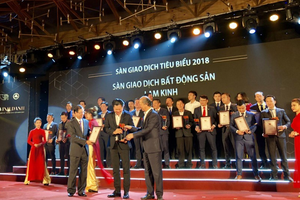 Tôn vinh các doanh nghiệp, cá nhân tiêu biểu của nghề môi giới bất động sản