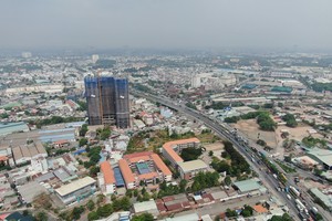 Khu vực ngay nút giao cầu vượt Sóng Thần đang thu hút người mua nhà an cư.