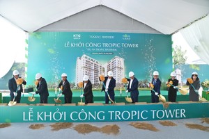 Đại diện Novaland và các đối tác thực hiện nghi thức khởi công công trình.