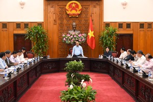 Thủ tướng Nguyễn Xuân Phúc chủ trì cuộc họp.