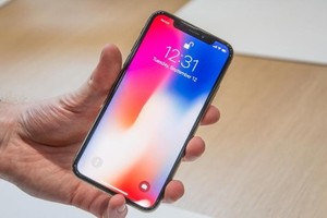 iPhone X giá gần 500 triệu đồng trên eBay