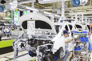 Toyota nằm trong số 7 hãng ôtô được cung cấp linh kiện làm từ vật liệu giả chất lượng của Kobe Steel. Các hãng còn lại gồm Nissan, Honda, Mazda, Subaru, Mitsubishi và Daihatsu.