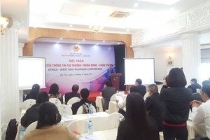 Đại sứ nước Cộng hòa Nam Phi, bà Kgomotso Ruth Magau khẳng định, sẽ cùng các bên liên quan tháo gỡ những khó khăn về thanh toán để thúc đẩy trao đổi thương mại với Việt Nam (Ảnh: Thế Hải).