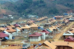 Một điểm tái định cư phục vụ việc di dân làm thuỷ điện Sơn La tại huyện Mường La