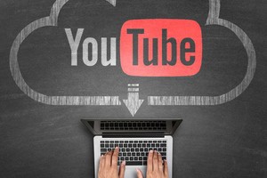 Nhiều hãng lớn cắt hợp đồng với YouTube vì phát hiện quảng cáo đồi trụy