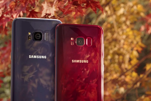Ảnh thực tế Galaxy S8 màu đỏ tía