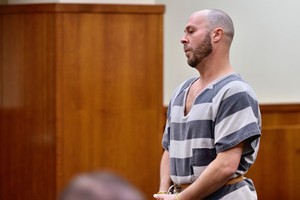 Nghi phạm Dustin Pedersen tại tòa ngày 3/1. Ảnh: Journal-News.