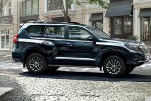 Toyota Land Cruiser 2018 được bán tại Anh từ cuối tháng này.