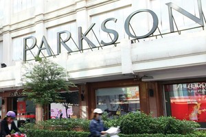 Đã có 4 trung tâm trong hệ thống Parkson tại Việt Nam bị đóng cửa (gồm Parkson Paragon và Parkson Flemington tại TP.HCM; Parkson Keangnam và Parkson Viet Tower tại Hà Nội)