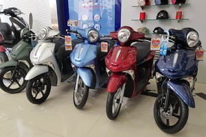 Các dòng xe Janus đều đồng loạt được các đại lý giảm giá từ 1 - 3 triệu đồng.