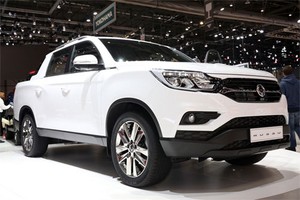 SsangYong Musso ra mắt tại triển lãm ôtô Geneva, là phiên bản bán tải của dòng SUV Musso đã có từ năm 1993. Ảnh: Carscoops.