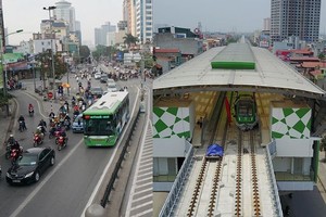 Hiện Dự án đã hoàn thành được 95% khối lượng (chưa bao gồm phần thiết bị); vận chuyển về công trường 13/13 đoàn tàu; nhập khẩu 60% thiết bị thu soát vé tự động, công nghệ khu depot, cấp điện…