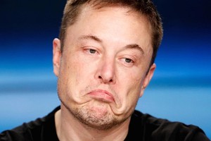 Elon Musk là dị nhân của làng công nghệ, hay có những phát ngôn "thô nhưng thật" trên mạng xã hội. Ảnh: CNBC.