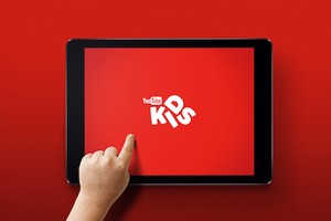 YouTube Kids tăng cường kiểm soát nội dung bằng con người.