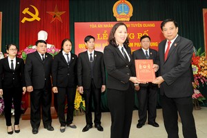 Công bố quyết định của Chủ tịch nước về công tác cán bộ