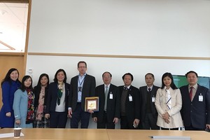 Đoàn làm việc tại Cơ quan BHXH Thụy Điển.