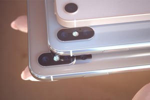 iPhone X Plus và iPhone X được trang bị camera kép trong khi iPhone SE 2 vẫn dùng ống kính đơn.