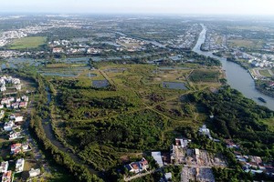  Khu đất hơn 32ha được bán với giá bèo (Ảnh: Nguyễn Quang).
