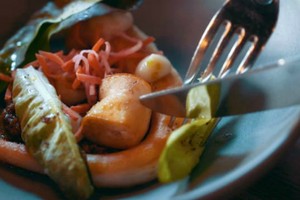 Thực đơn đặc biệt chỉ được đăng trên trang web và thường phải đặt trước khi đến nhà hàng Empire State South ở Atlanta, Mỹ. Ảnh: CNN.