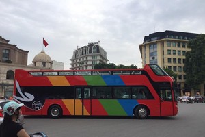 Xe buýt 2 tầng từng được chạy thử tại Hà Nội (ảnh: Nguyễn Dương)