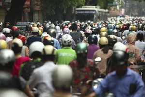 Cử tri kiến nghị cân nhắc bởi việc tăng thuế vào thời điểm hiện nay là không phù hợp.