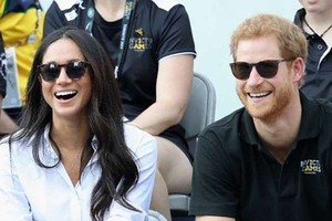 Hoàng tử Harry: Từ tay chơi tai tiếng đến 'báu vật' hoàng gia