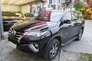 Toyota Fortuner 2017 một cầu được rao bán khoảng 1,2 tỷ đồng. Ảnh: Bá Xuân.