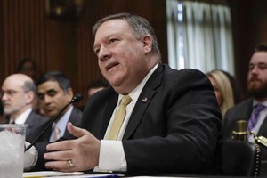 Ngoại trưởng Mỹ Mike Pompeo trong cuộc họp hôm 24/5. Ảnh: AP.