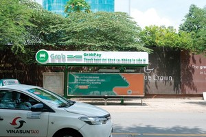 Một mình Grab hiện không thể lấp đầy khoảng trống tại Việt Nam và Đông Nam Á sau khi Uber rút đi. Ảnh: Đức Thanh.