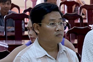 Bí thư phường bị cách chức, xuống làm chuyên viên sau vụ đánh bạc