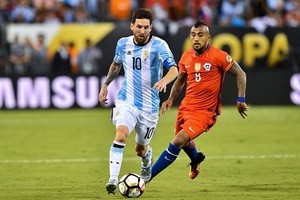 Một pha bóng trong khuôn khổ giải Copa America. Ảnh: AFP.