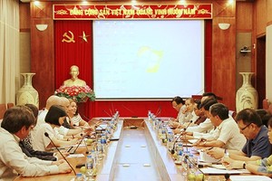 Quang cảnh buổi làm việc.