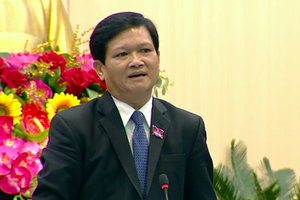 Ông Nguyễn Nho Trung chủ toạ kỳ họp giữa năm của HĐND TP Đà Nẵng: "Hiện Đà Nẵng còn 267 dự án dở dang. Nhiều dự án "treo" hơn 10 năm".