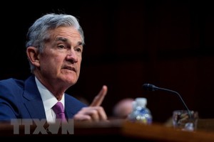 Chủ tịch FED Jerome Powell trong phiên điều trần trước một ủy ban Thượng viện Mỹ tại Washington DC., ngày 17/7. (Ảnh: EFE-EPA/TTXVN).