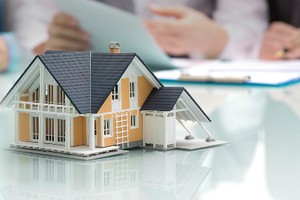 Dù thuê nhà hay vay mua nhà, sửa nhà, chỉ nên dành tối đa 40% thu nhập cho nhà ở - Ảnh: Ck1investmentgroup.