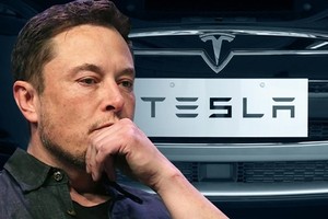 Elon Musk hiện là CEO hãng xe điện Tesla. Ảnh: TechSpot.