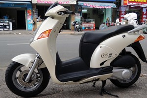 Honda @ - biểu tượng nhà giàu Việt cuối những năm 90